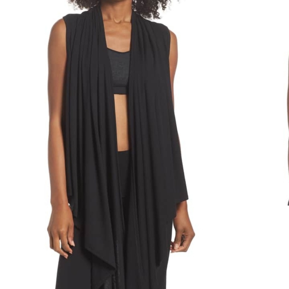 Onzie Sleeveless Cardigan- Black